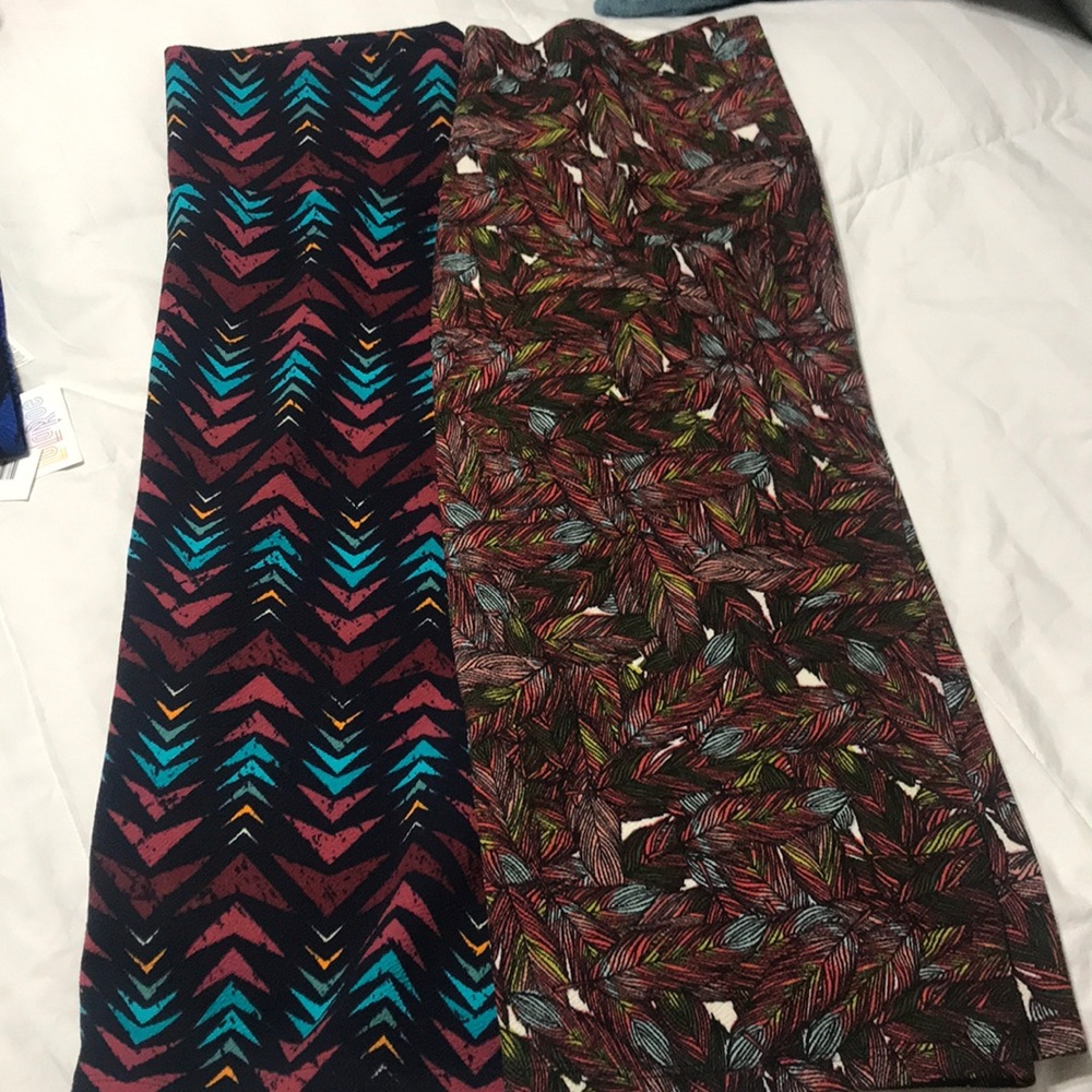 2 LuLaRoe Cassie skirts